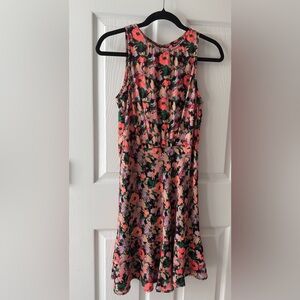 J.Crew Mercantile Ruched Waist Dress
Color: Floral/Neon Floral Flounce
Size: 6
